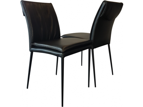 tapicerowane krzesło z fartuchem