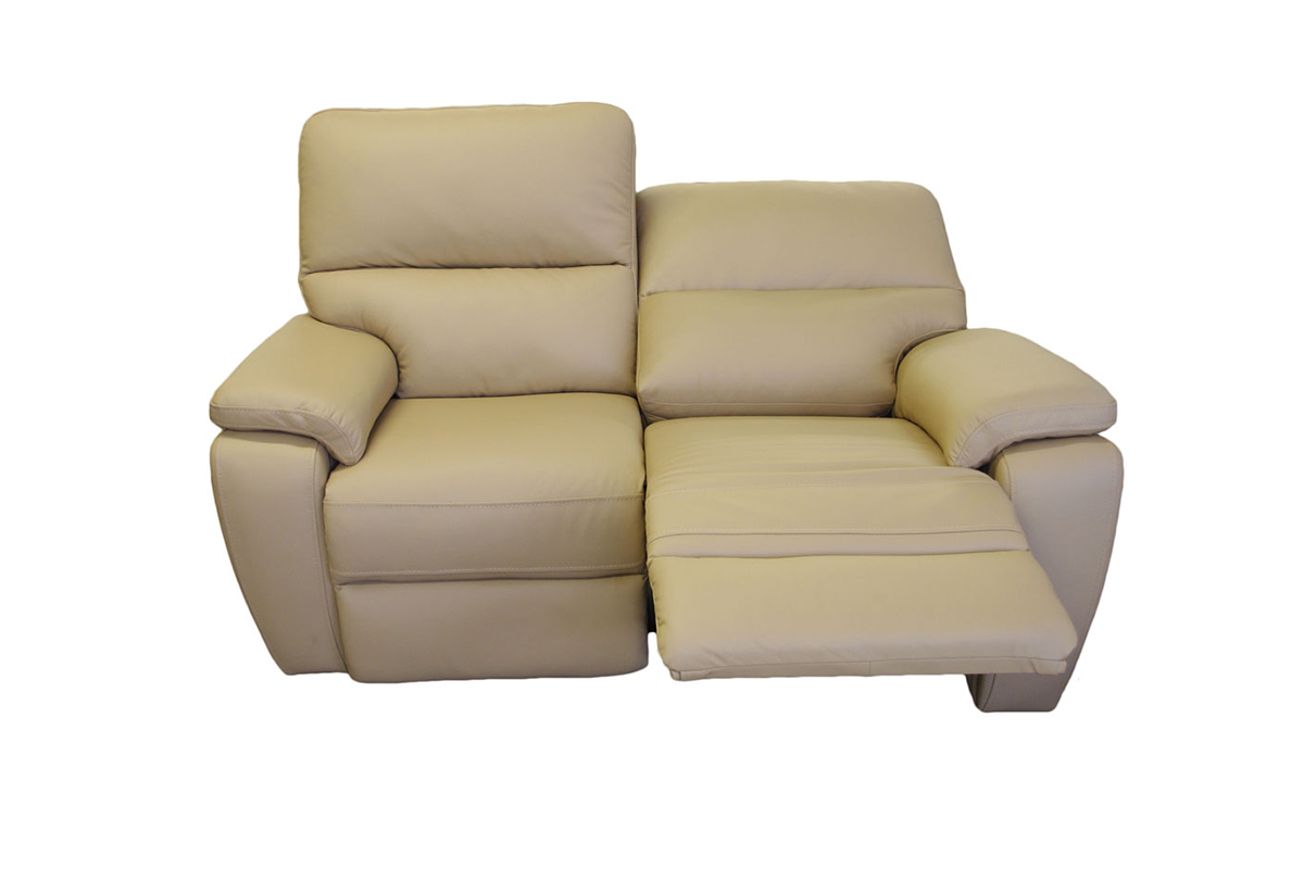 2 osobowa sofa z funkcją relaks w beżowej skórze
