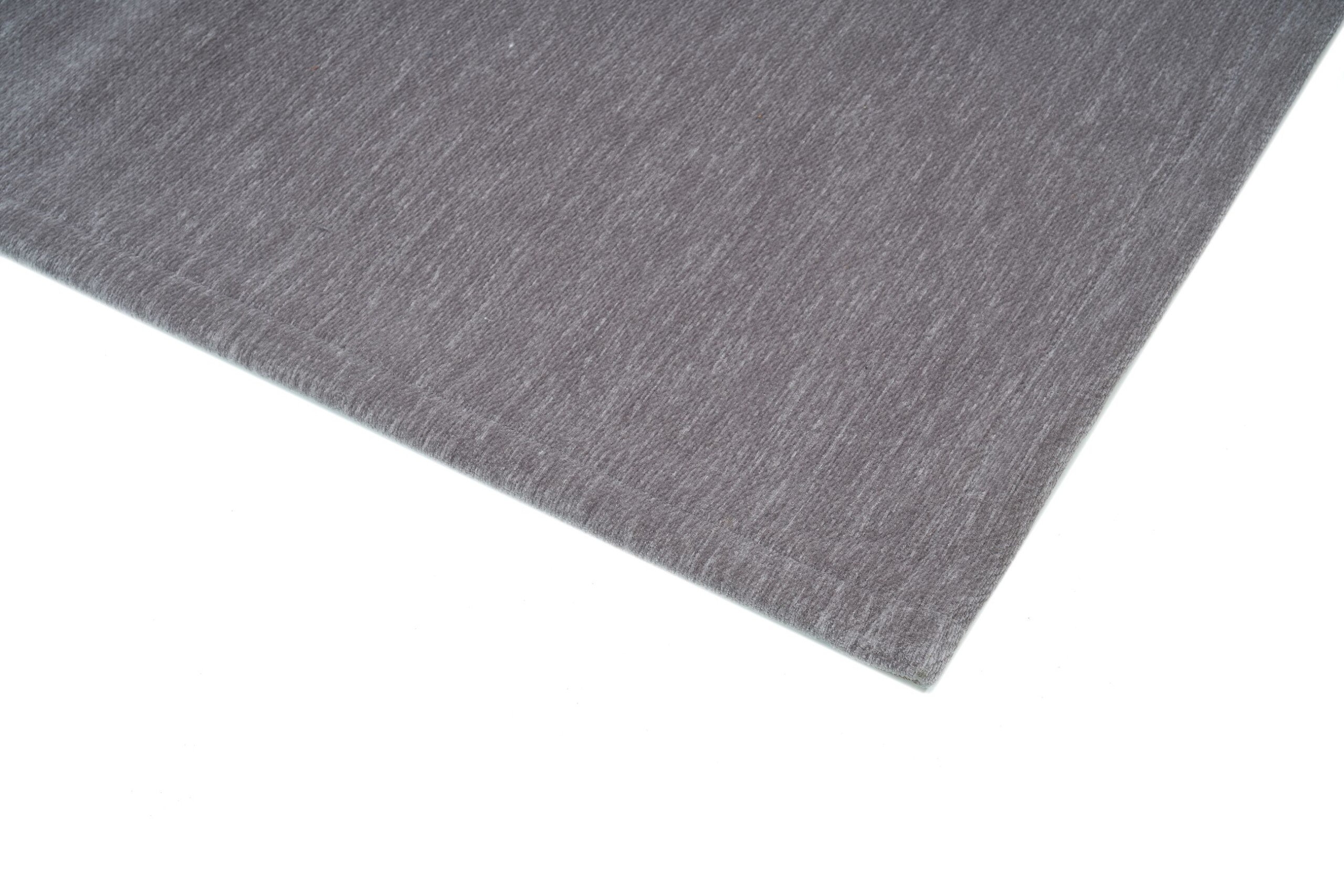 Spokojna estetyka codziennego komfortu Dywan Basic Gray - Szarość w eleganckim wydaniu