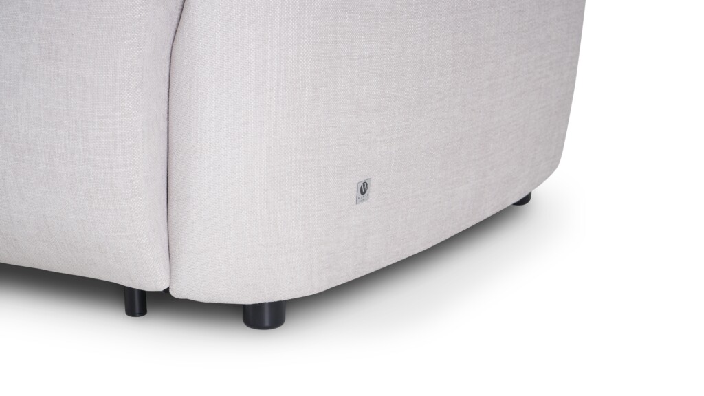sofa do salonu w tkaninie łatwej w czyszczeniu