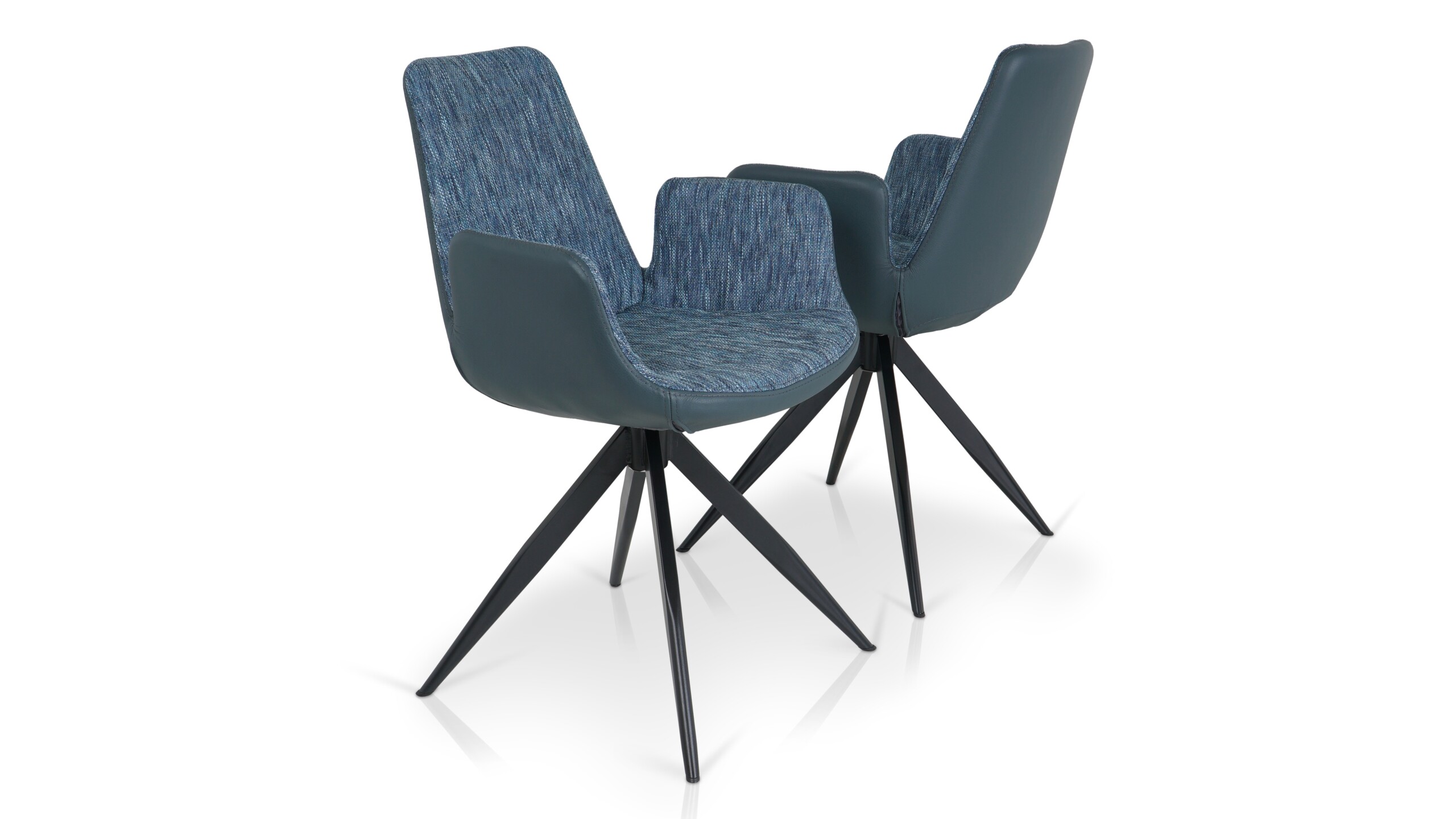 designerskie krzesło tapicerowane tkaniną i skórą naturalną na ciemnej metalowej podstawie designerskie krzesło tapicerowane tkaniną i skórą naturalną na ciemnej metalowej podstawie